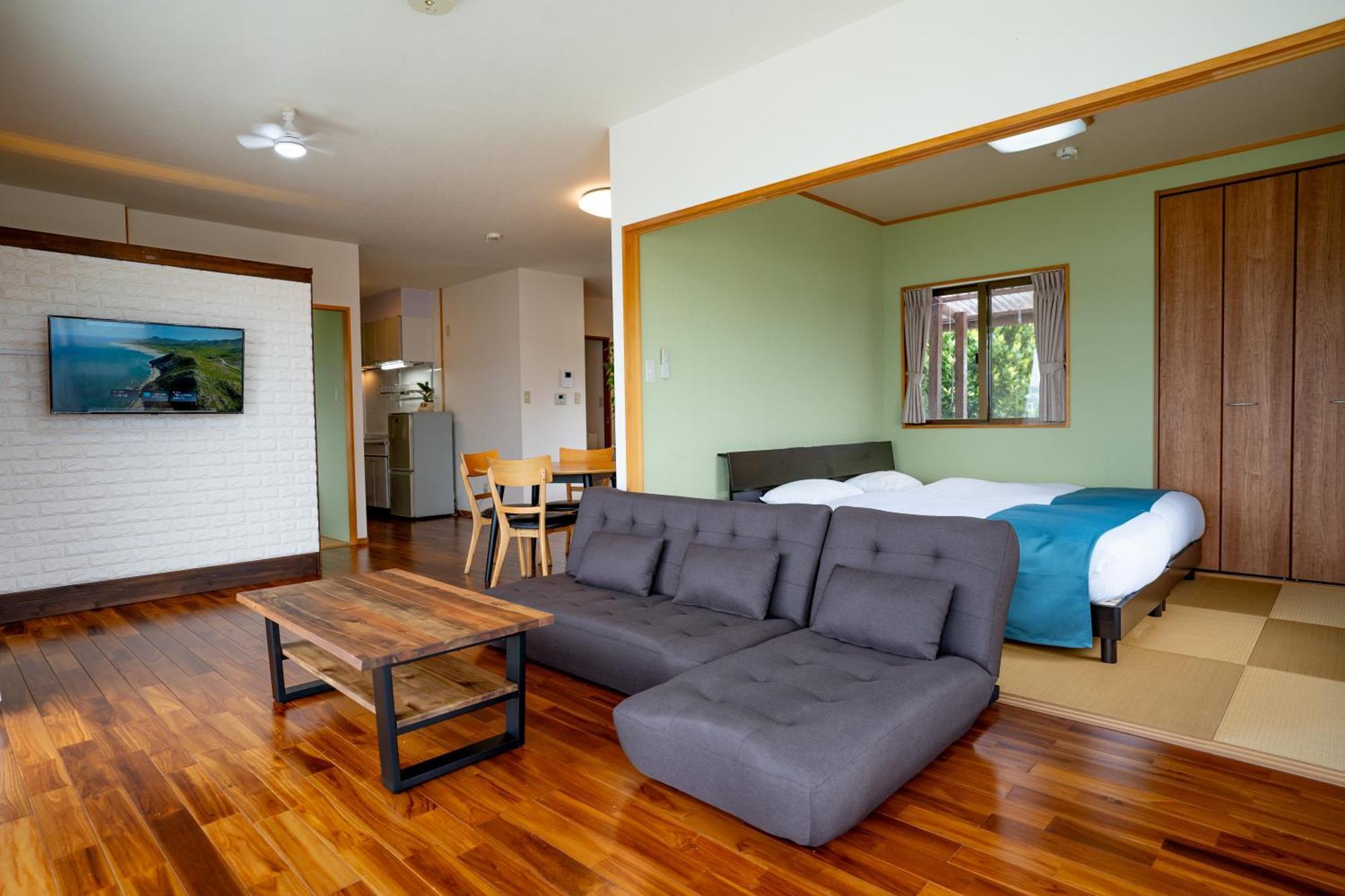 Villa ペンションパシフィカ古宇利 Kui Esterno foto