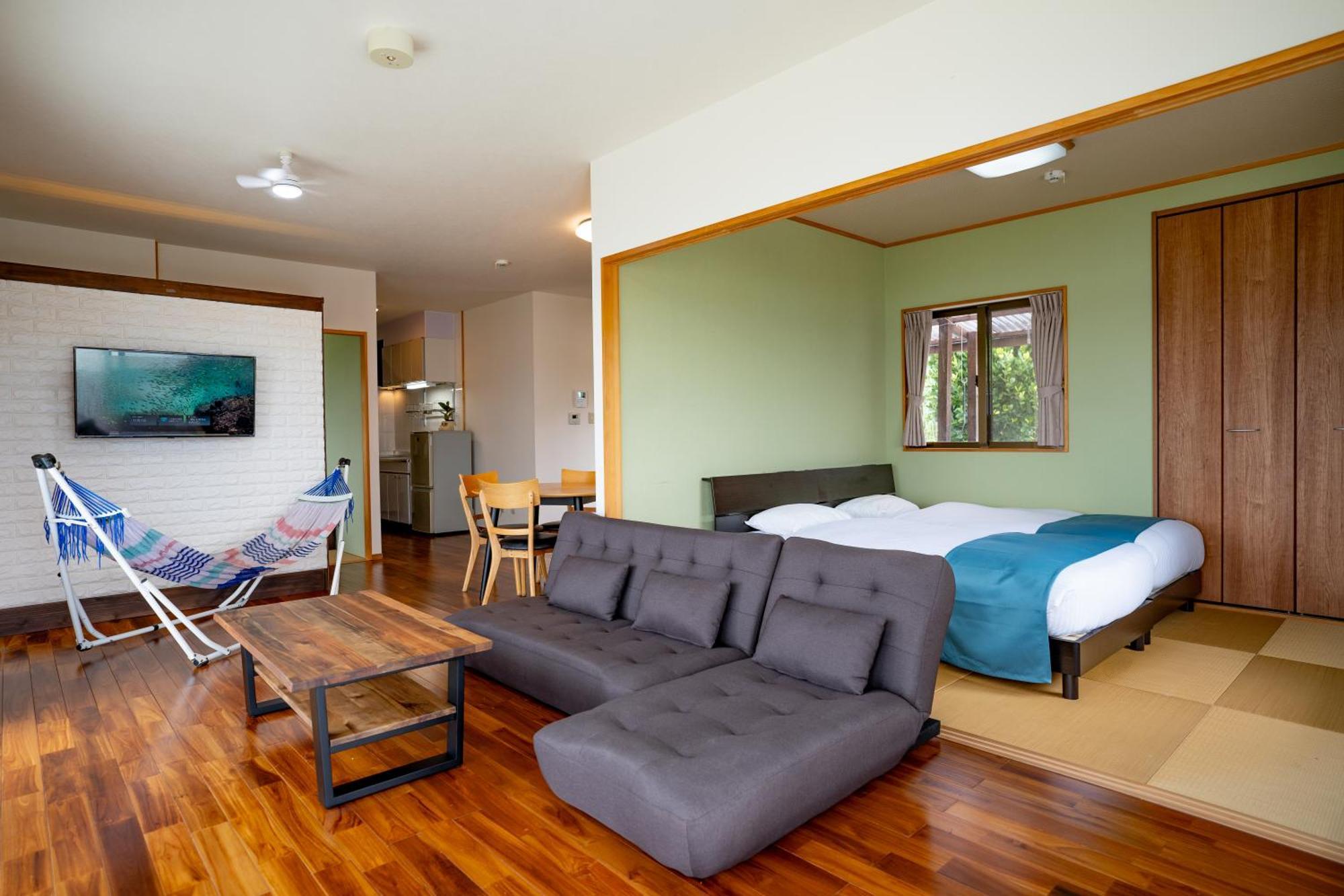 Villa ペンションパシフィカ古宇利 Kui Esterno foto