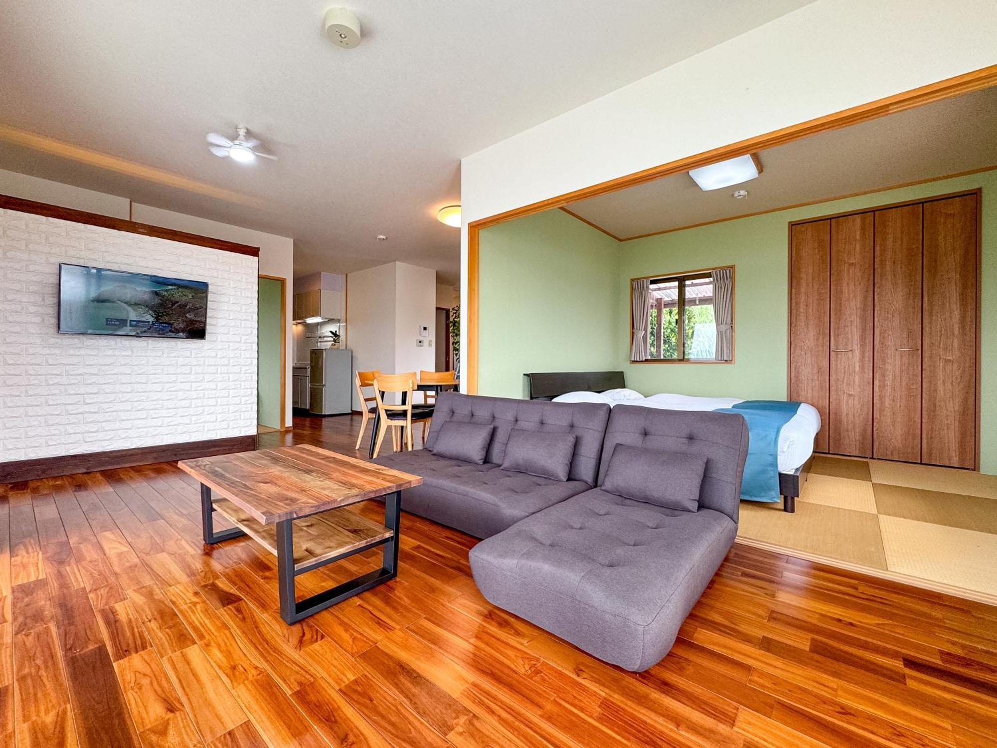 Villa ペンションパシフィカ古宇利 Kui Esterno foto